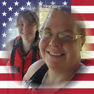 Meet your Posher, Desiree